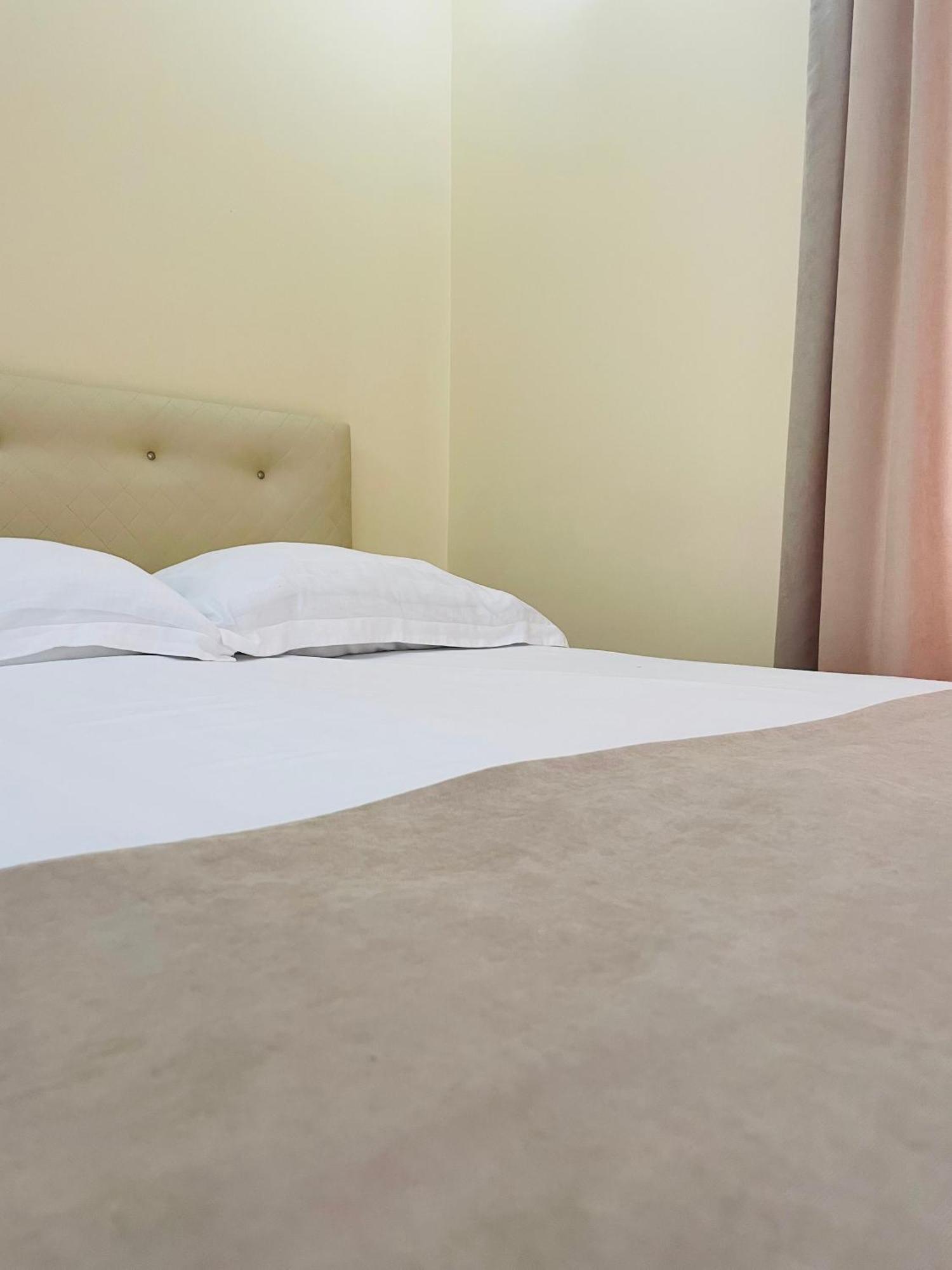 Hotel Tramonto Tsjakvi Rom bilde