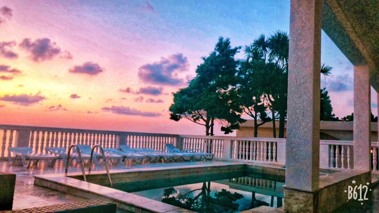 Hotel Tramonto Tsjakvi Eksteriør bilde